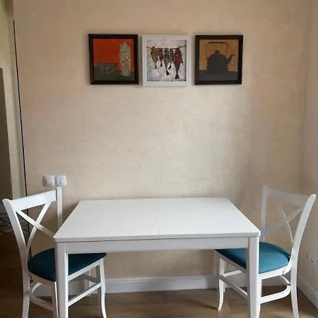 бригадная 56 Apartment